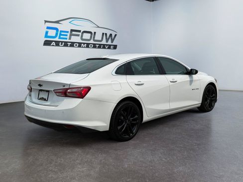 Used 2024 Chevrolet Malibu LT w/ Sport Edition FWD image 3