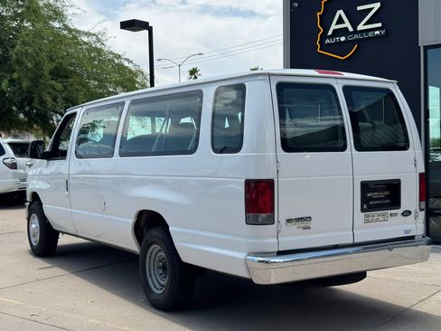 Used 2012 Ford E-350 and Econoline 350 XLT RWD image 8