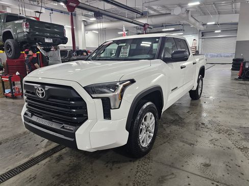 Certified 2026 Toyota Tundra SR5 image 11