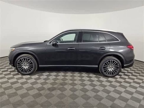 Certified 2025 Mercedes-Benz GLC 300 4MATIC image 3