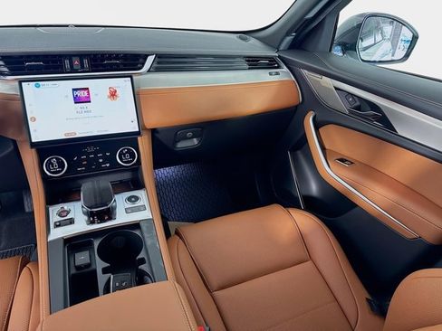 Used 2026 Jaguar F-PACE R-Dynamic S image 26