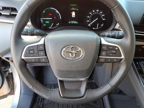 Certified 2022 Toyota Sienna XLE image 22