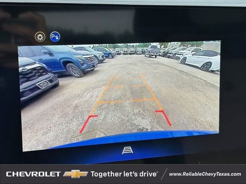 New 2026 Chevrolet Equinox ACTIV w/ Convenience Package III AWD/4WD image 18