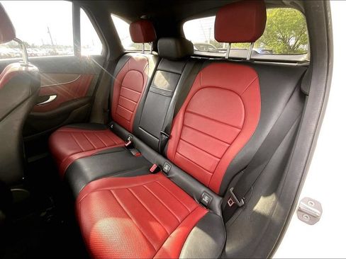 Used 2021 Mercedes-Benz GLC 300 4MATIC image 36