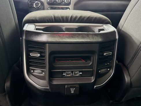 Used 2019 RAM 1500 Big Horn AWD/4WD image 25