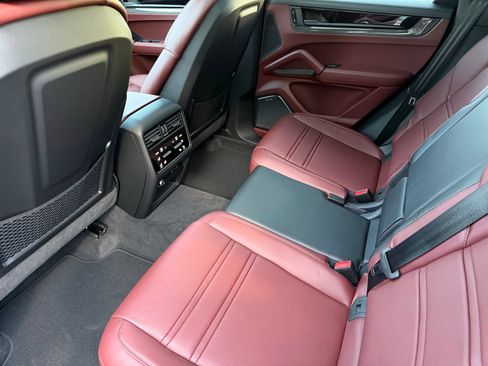 New 2026 Porsche Cayenne GTS AWD/4WD image 31
