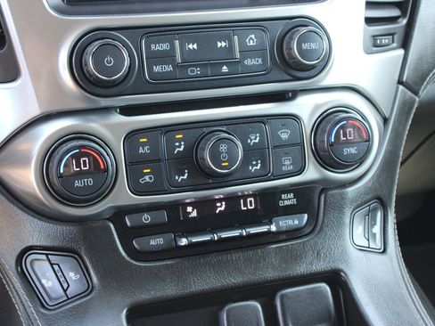 Used 2017 Chevrolet Suburban LT AWD/4WD image 16