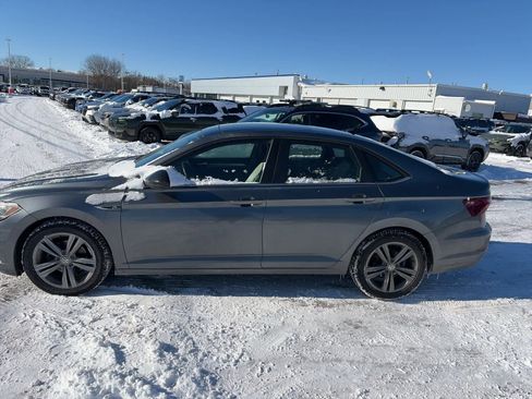 Used 2020 Volkswagen Jetta R-Line w/ R-Line Cold Weather Package image 2