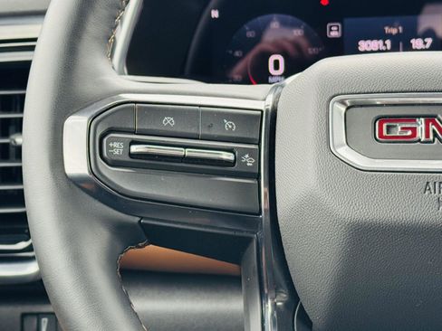 Used 2024 GMC Canyon AT4 w/ AT4 Premium Package image 21