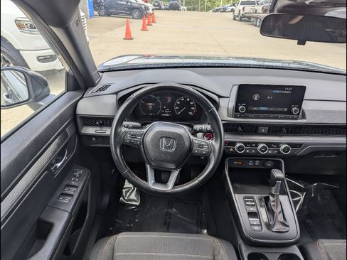 Used 2025 Honda CR-V Sport image 3