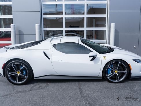 Used 2024 Ferrari 296 GTS image 13