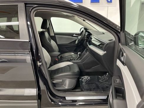 Certified 2023 Volkswagen Taos SEL AWD/4WD image 11