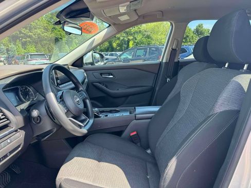 Used 2023 Nissan Rogue SV FWD image 17