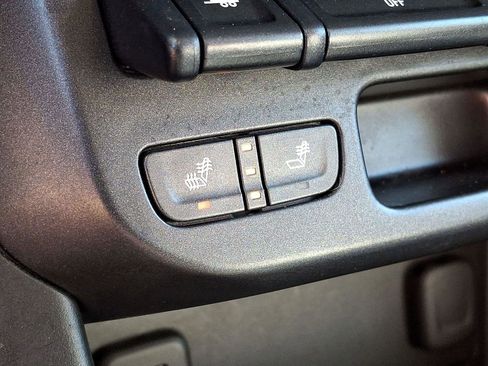 Used 2018 Chevrolet Colorado Z71 image 25