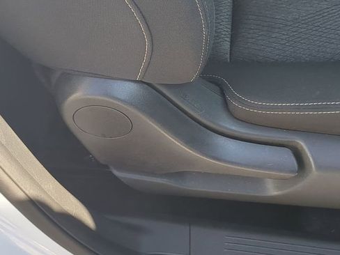 Used 2024 Nissan Rogue SV image 44