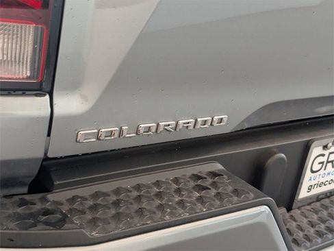 Used 2023 Chevrolet Colorado LT w/ LT Convenience Package image 11