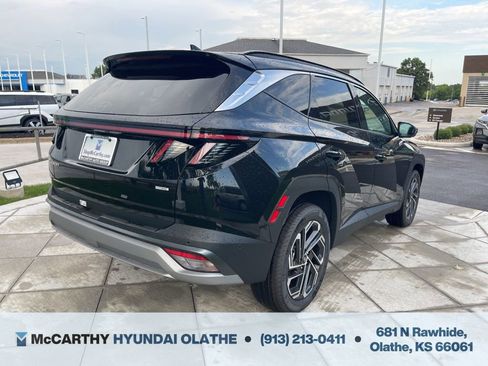 Certified 2025 Hyundai Tucson Limited AWD/4WD image 16