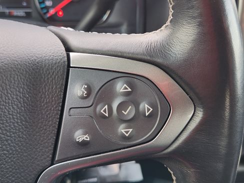 Used 2019 Chevrolet Silverado 1500 LT AWD/4WD image 30
