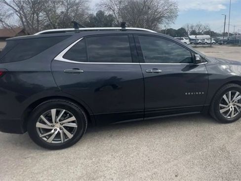 Certified 2022 Chevrolet Equinox Premier image 9