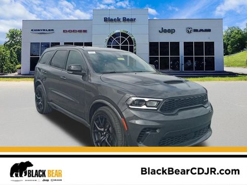 New 2026 Chrysler Pacifica Select w/ S Appearance Package AWD/4WD image 1