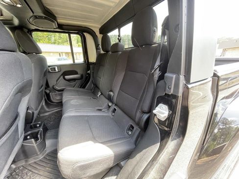 Used 2020 Jeep Gladiator Sport AWD/4WD image 35