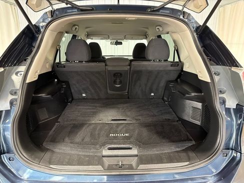 Used 2016 Nissan Rogue S w/ Appearance Package AWD/4WD image 8