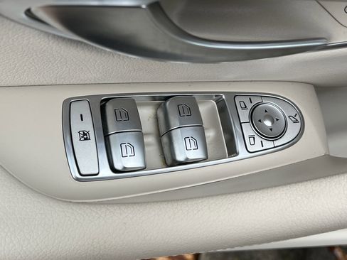 Used 2017 Mercedes-Benz E 300 image 15