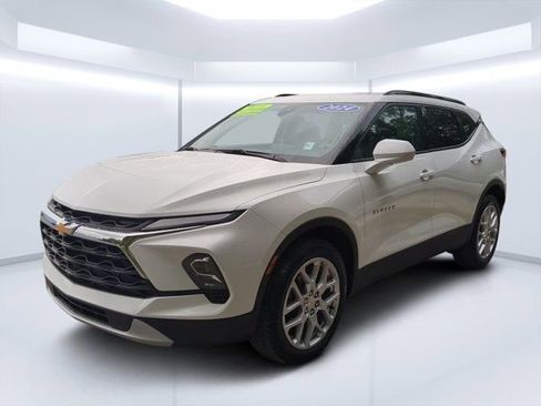 Used 2024 Chevrolet Blazer LT w/ Convenience Package FWD image 7