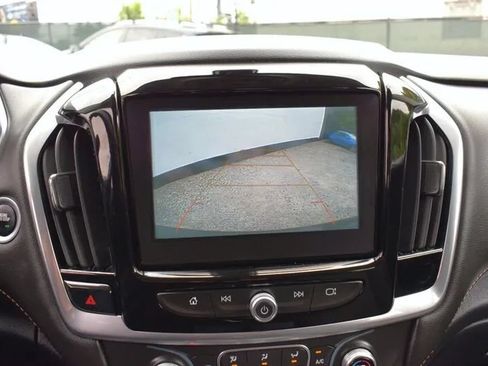 Used 2019 Chevrolet Traverse LT w/ LPO, Floor Liner Package AWD/4WD image 23