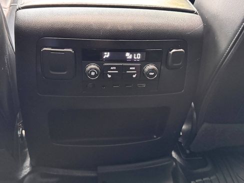 Used 2019 GMC Yukon Denali w/ Denali Ultimate Package AWD/4WD image 21