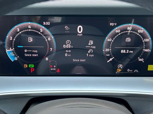 New 2026 Volkswagen Tiguan SE R-Line AWD/4WD image 18