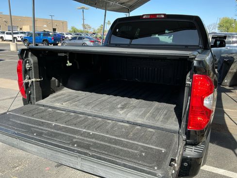 Used 2017 Toyota Tundra SR5 w/ TRD Off Road Package image 32