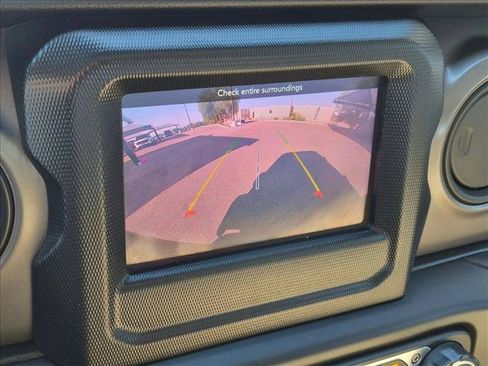 Used 2022 Jeep Wrangler Unlimited Sport AWD/4WD image 13