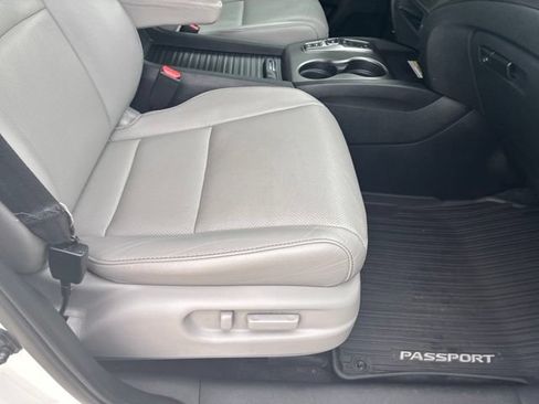 Used 2022 Honda Passport EX-L image 11