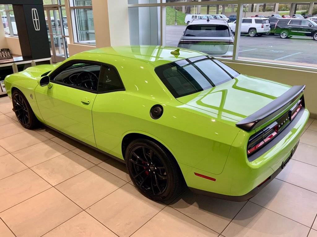 Used 2023 Dodge Challenger SRT Hellcat w/ Driver Convenience Group RWD image 12