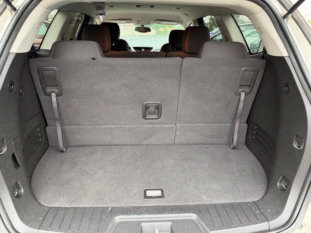 Used 2017 Chevrolet Traverse LT FWD image 18