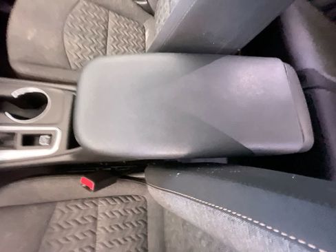 Used 2023 Chevrolet Equinox LT w/ Driver Convenience Package AWD/4WD image 21