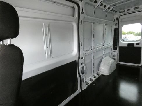 Used 2023 RAM ProMaster 2500 FWD image 22