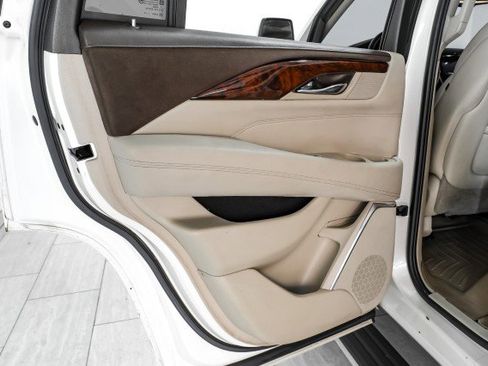 Used 2015 Cadillac Escalade Premium AWD/4WD image 50