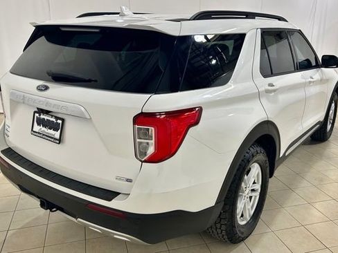 Used 2020 Ford Explorer XLT w/ Equipment Group 202A AWD/4WD image 5
