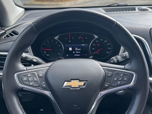 Used 2022 Chevrolet Equinox LT image 10