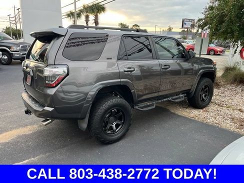 Used 2017 Toyota 4Runner SR5 AWD/4WD image 3
