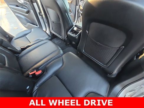 Used 2019 Volvo XC90 T6 Momentum image 12