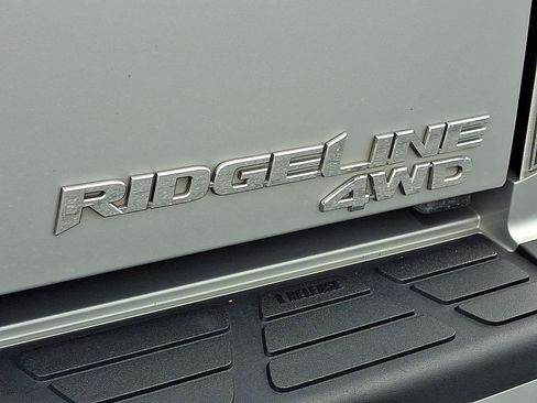 Used 2013 Honda Ridgeline Sport image 30