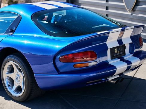 Used 1996 Dodge Viper GTS RWD image 16
