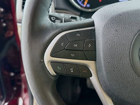 Used 2018 Jeep Grand Cherokee Limited AWD/4WD image 26
