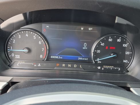 Certified 2022 Ford Explorer XLT RWD image 33