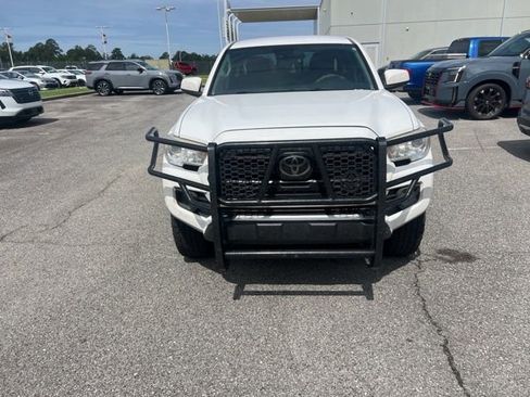 Used 2019 Toyota Tacoma SR w/ SR Convenience Package RWD image 2