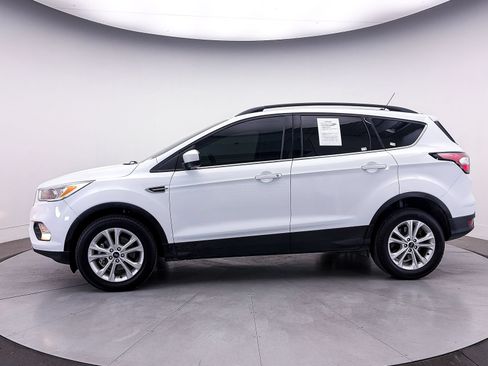 Used 2018 Ford Escape SE w/ SE Sync 3 Package FWD image 31