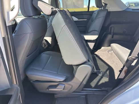 New 2026 Ford Explorer Active w/ Active Comfort Package image 35